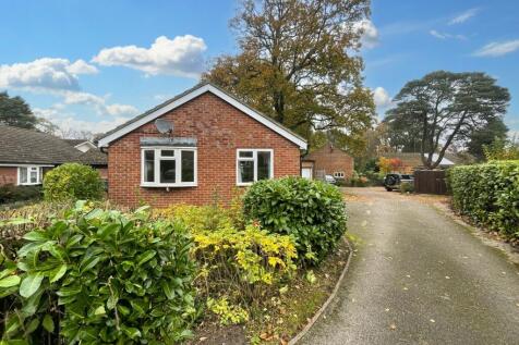 Dudley Close, Whitehill, Bordon... 2 bed bungalow for sale