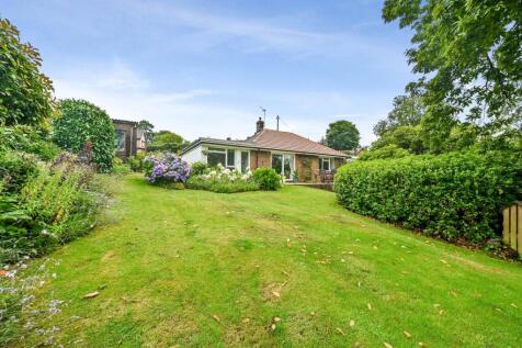 Corry Road, Hindhead, Surrey 3 bed bungalow for sale
