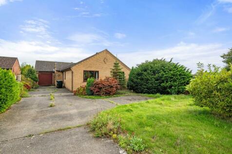 5 bedroom detached bungalow for sale