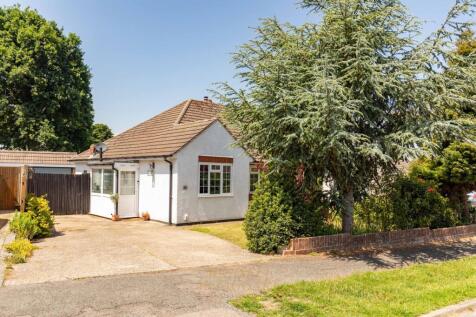 2 bedroom semi-detached bungalow for sale