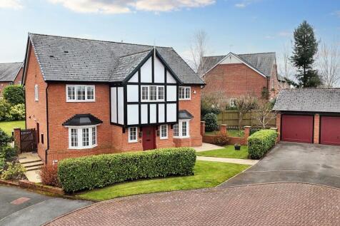 Westwood Close, Weston, CW2 5 bed detached house for sale