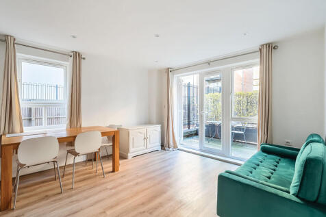 Falmouth House, Royal Quarter, Seven... 2 bed apartment for sale