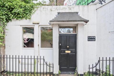 Woodcote Road, Wallington, Surrey 2 bed apartment for sale
