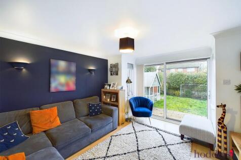Redwoods, Addlestone, Surrey, KT15 3 bed detached house for sale