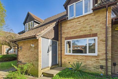 Ranger Walk, Addlestone, Surrey, KT15 1 bed terraced house for sale