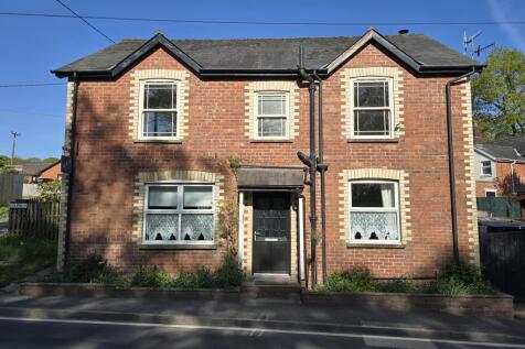 Llandrindod wells,  Crossgates,  LD1 4 bed detached house for sale