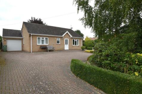 2 bedroom detached bungalow for sale