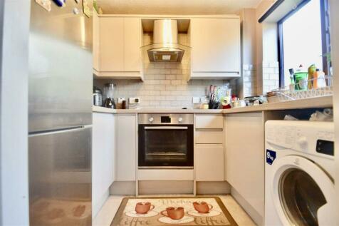 1 bedroom flat for sale