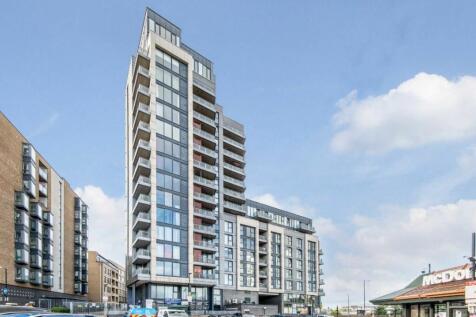 Taylor Place, London E3 1 bed flat for sale