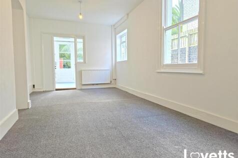 Hatfeild Road, Margate 2 bed apartment for sale