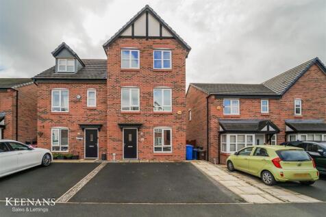 4 bedroom semi-detached house for sale