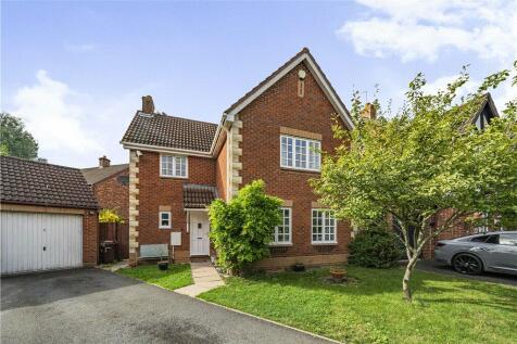 Graylag Crescent, Walton Cardiff... 4 bed detached house for sale