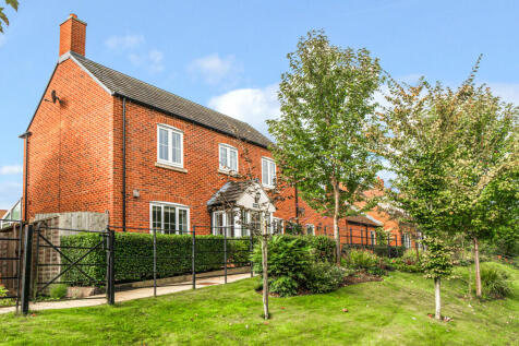 Downfield Lane, Twyning, Tewkesbury 5 bed detached house for sale