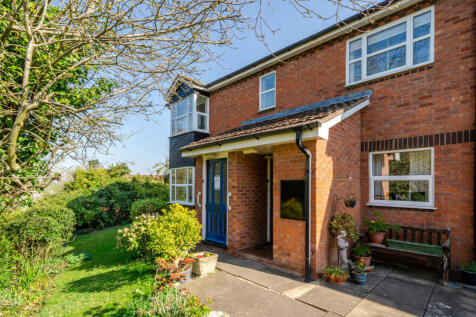 Shephard Mead, Tewkesbury... 2 bed end of terrace house for sale