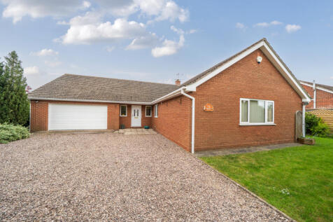4 bedroom bungalow for sale