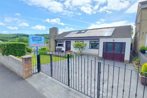 Mill View Estate, Maesteg 3 bed detached bungalow for sale
