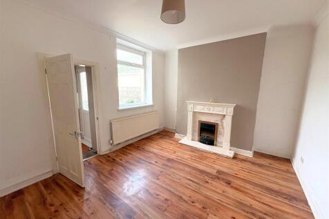 Ewenny Road, Maesteg 3 bed terraced house for sale