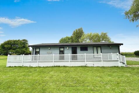 2 bedroom park home for sale