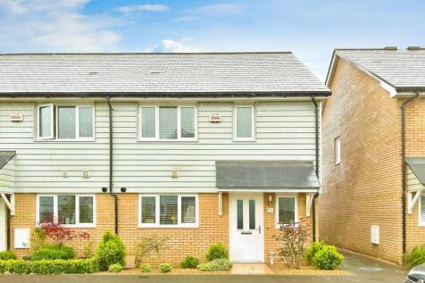 2 bedroom end of terrace house for sale