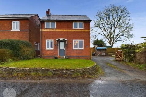 2 bedroom detached house for sale