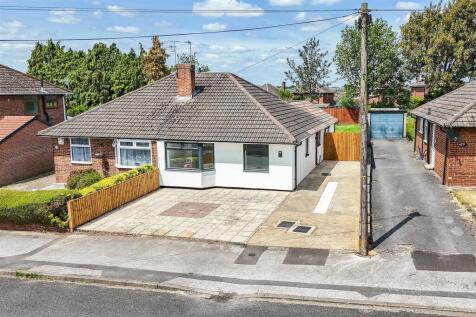 3 bedroom semi-detached bungalow for sale