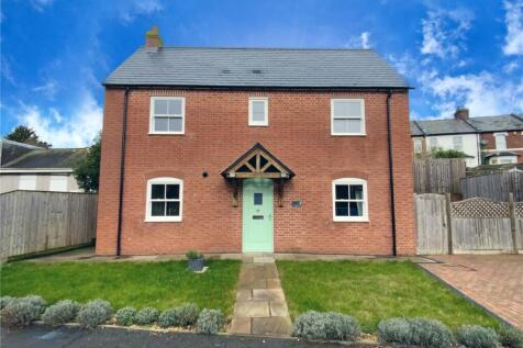 2 bedroom detached house for sale