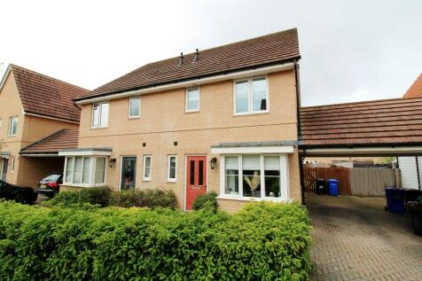 3 bedroom semi-detached house for sale