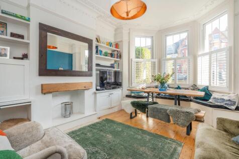 3 bedroom apartment for sale