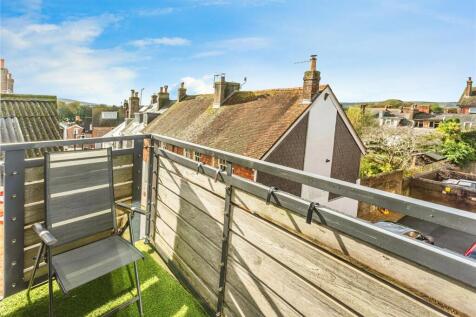 St. Nicholas Lane, Lewes, East Sussex 1 bed apartment for sale
