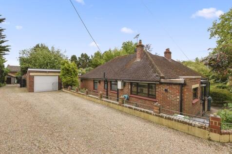 3 bedroom detached bungalow for sale