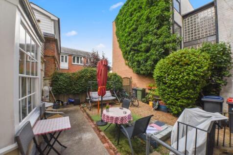 7 bedroom house for sale