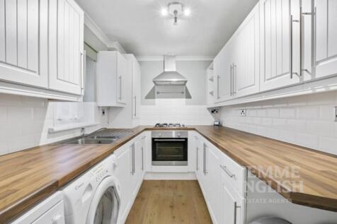 1 bedroom maisonette for sale