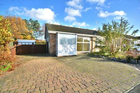 2 bedroom semi-detached bungalow for sale