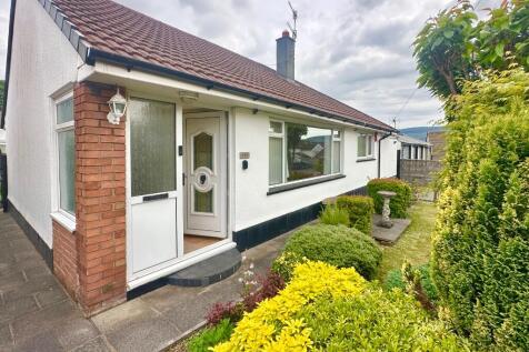 2 bedroom detached bungalow for sale