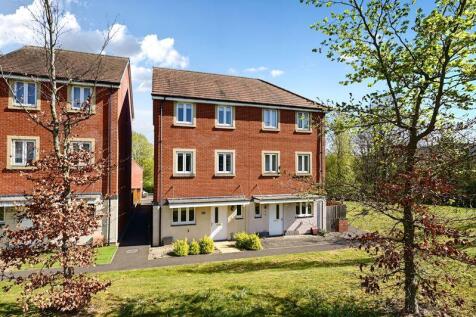 5 bedroom semi-detached house for sale