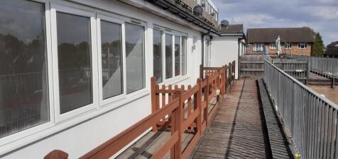 2 bedroom flat for sale