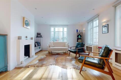 Kensington High Street, London W8 4 bed flat for sale