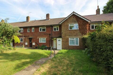 Fairfield Road, Borough Green TN15 2 bed maisonette for sale