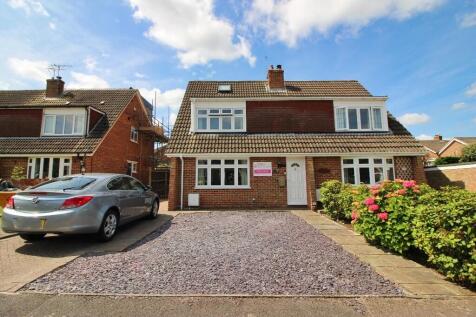 Ash Tree Drive, West Kingsdown TN15 4 bed semi
