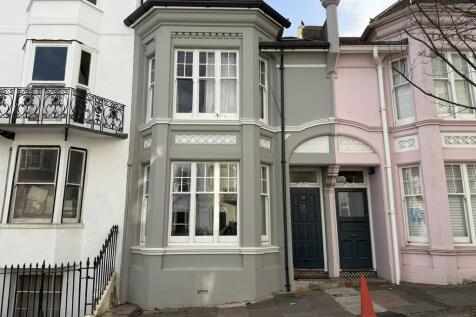 6 bedroom terraced house for sale