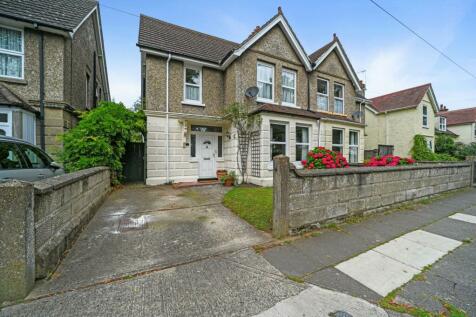 4 bedroom semi-detached house for sale