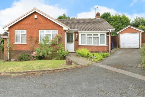 3 bedroom detached bungalow for sale