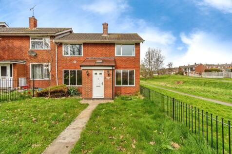 3 bedroom end of terrace house for sale