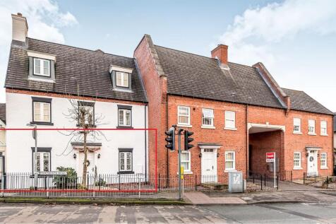 2 bedroom ground floor flat for sale