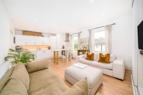 Brandram Road, London SE13 1 bed flat for sale