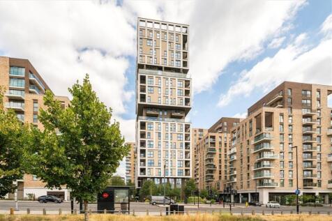 3 bedroom flat for sale