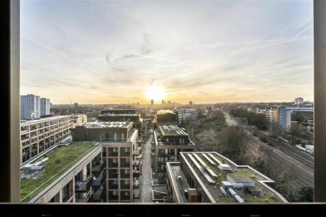 Moulding Lane, London SE14 3 bed flat for sale