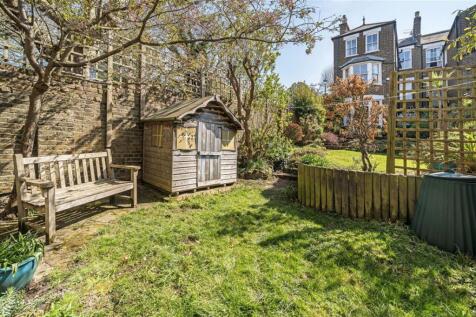 4 bedroom terraced house for sale