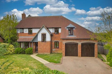 Cloudberry, Milton Keynes MK7 5 bed detached house for sale