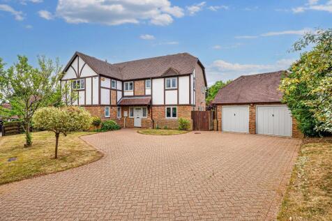 Wigwell Gardens, Milton Keynes MK17 5 bed detached house for sale